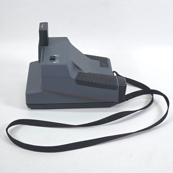 Vintage Polaroid Impulse 600 Instant Film Camera With Flash & Strap EUC UNTESTED - Picture 8 of 13